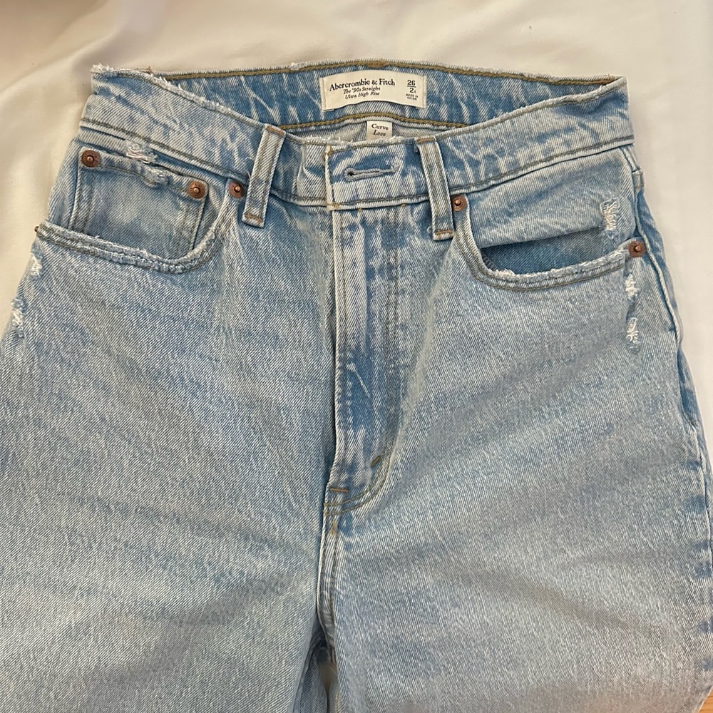 abercrombie 90s high rise straight jeans
